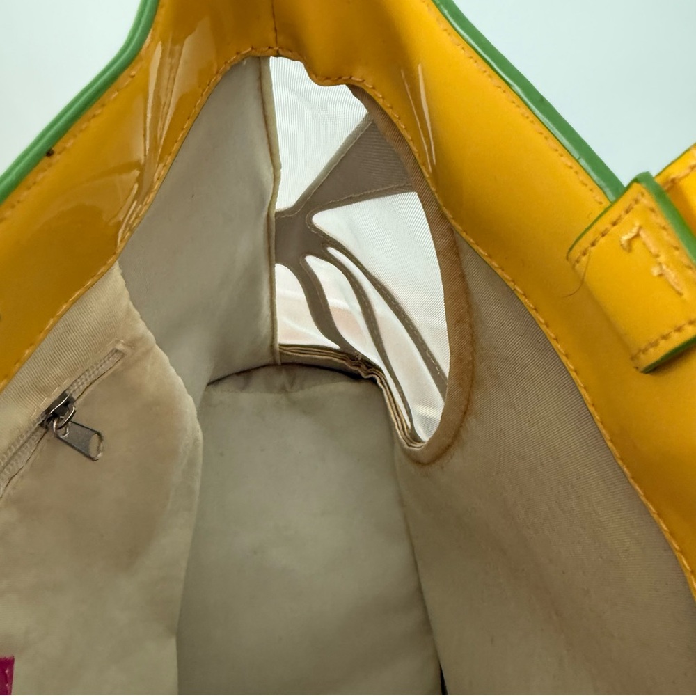 🍋 Donna Dixon Y2K Citrus Slice Patent Tote Bag  Bright Yellow Purse - Picture 12 of 14